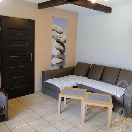 Dom Nad Stawem - Alex