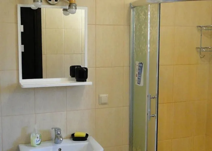 Semesterbostad Dom Nad Stawem - Alex Stara Kiszewa